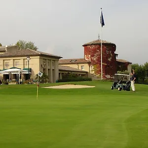 chateau-hotel-du-monard.hotels-rhonealpes.com/